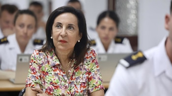 Defensa desaloja un centro de formación en San Fernando (Cádiz) por una plaga de chinches