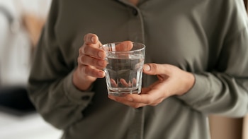 Algunos químicos presentes en el agua potable podrían aumentar el riesgo del cáncer de útero, según un estudio