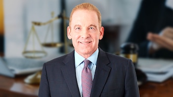 Robert Giuffra, el abogado líder