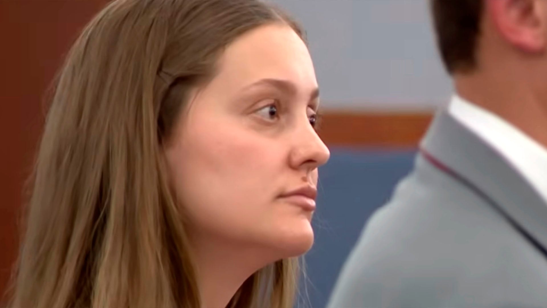 Haleigh Morgan Knight, una madre de Henderson, Nevada, fue sentenciada por estafar a amigos cercanos por casi 20.000 dólares (Captura de video)