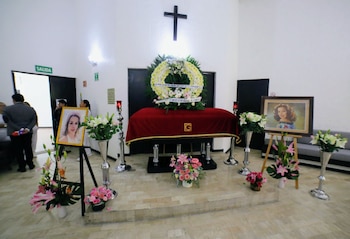 CUERNAVACA, MORELOS, 15JULIO20206.- La actriz Elsa Aguirre falleció está madrugada en esta ciudad a los 95 años debido a un paro cardio respiratorio. Es velada en una funeraria de la ciudad donde empiezan a llegar familiares y amigos para despedir a la actriz de la época de oro del cine mexicano. FOTO: MARGARITO PÉREZ RETANA/CUARTOSCURO.COM