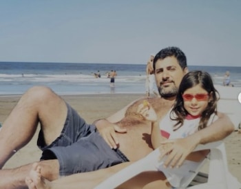 Cami Mayan con su padre