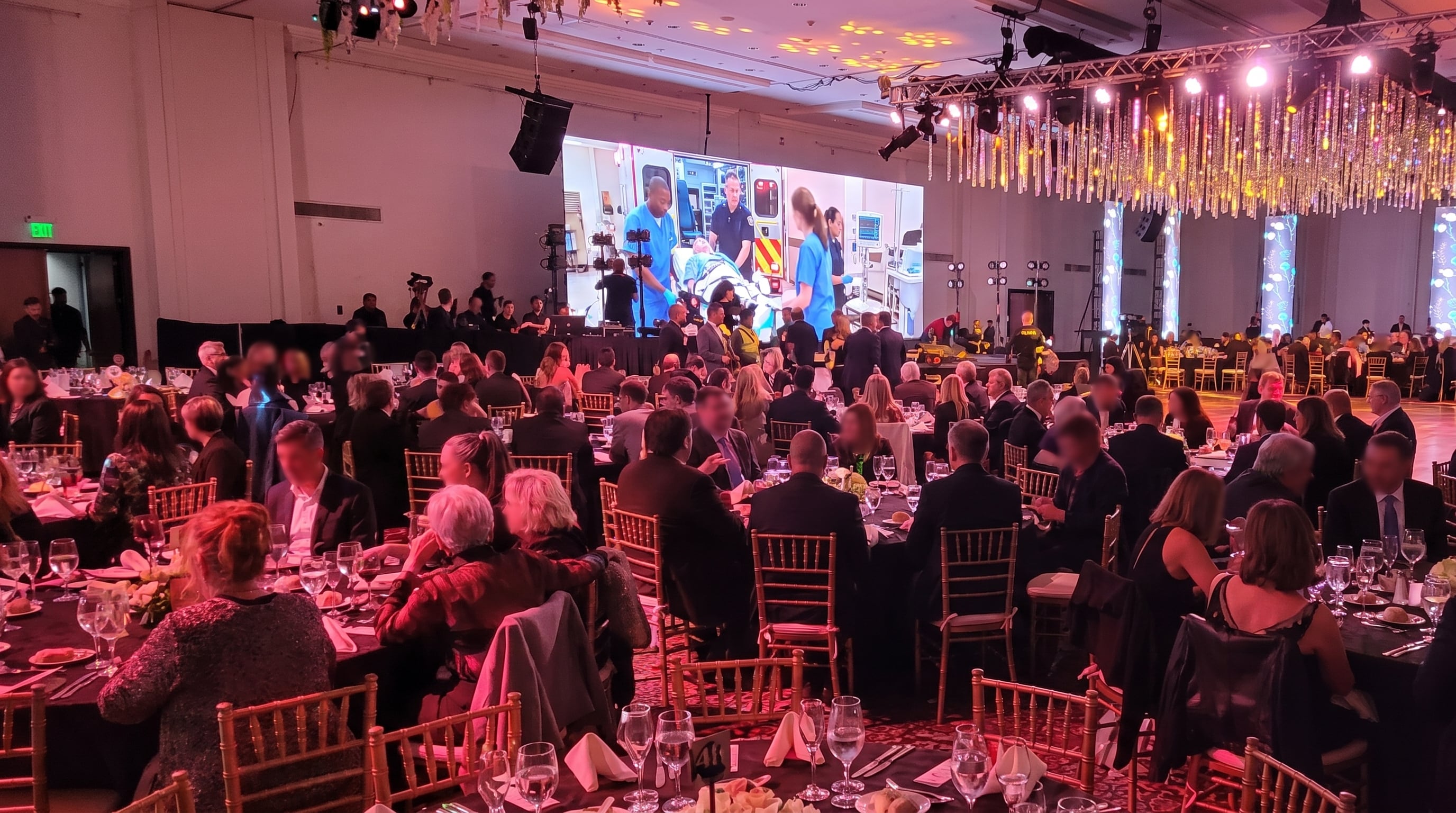 Cena solidaria: impulsan becas para capacitar en emergencias médicas