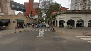 Intento de femicidio en Rosario: atacó a puñaladas a su novia de 18 años y luego trató de quitarse la vida