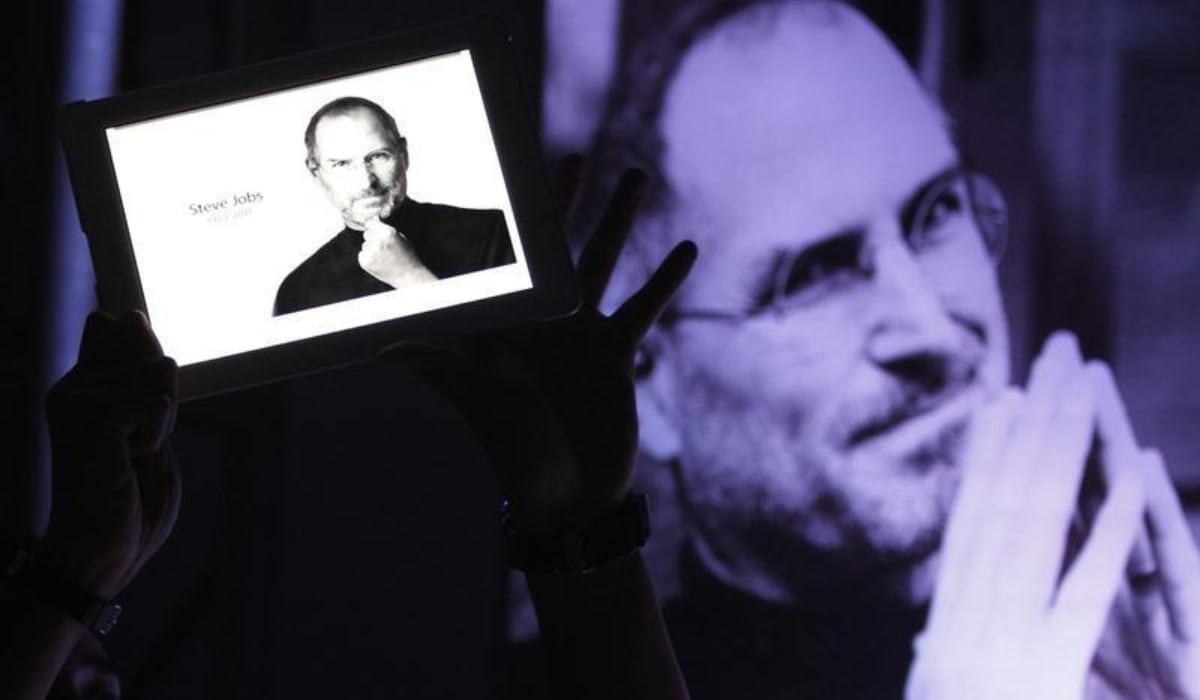 El diagnóstico de cáncer llevó a Steve Jobs a reflexionar sobre la muerte, enfatizando en la importancia de vivir fiel a uno mismo y seguir la intuición. (Foto: REUTERS/Romeo Ranoco)