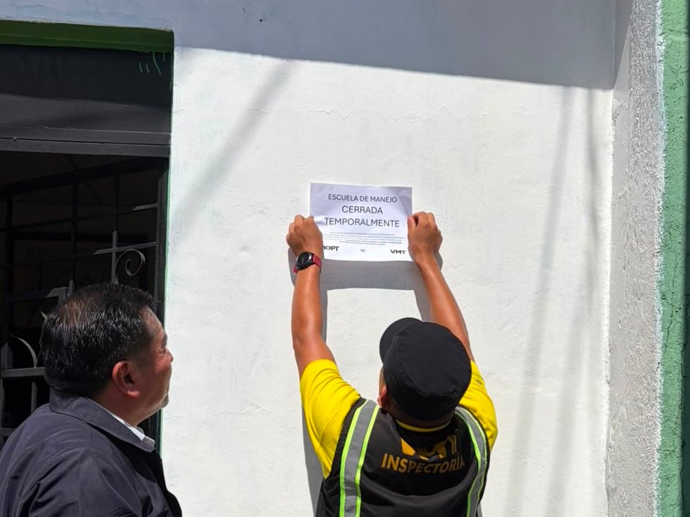 VMT cierra escuelas de manejo ilegales en San Salvador y alerta por posible fraude