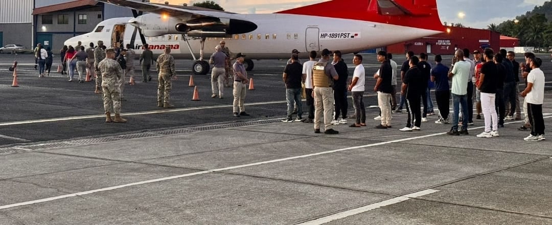 En el primer trimestre de 2026, el país acumula 284 deportaciones y expulsiones, de acuerdo con datos oficiales. Tomada de Migración de Panamá
