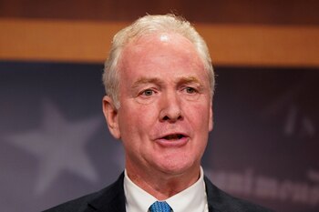 Van Hollen viaja a El