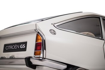 El GS tenía baúl enorme