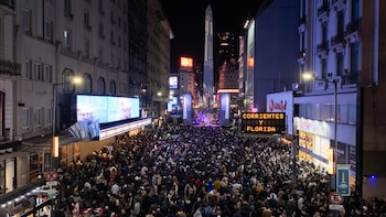 Celebración por los 90 años de El Obelisco