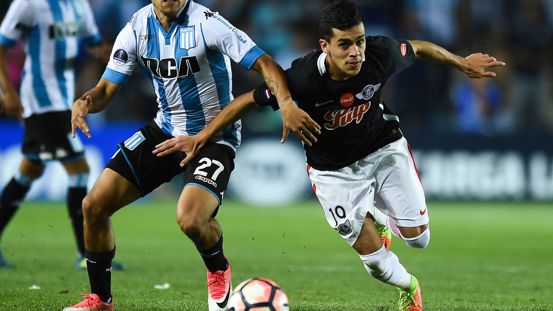Después de una estadía en el futbol árabe y con experiencia dentro del viejo continente, el paraguayo llega a reforzar al conjunto potosino. (Foto: Especial)
