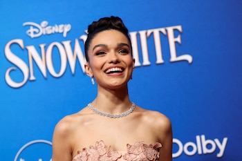 Rachel Zegler en la premiere de Blancanieves (REUTERS/Mario Anzuoni/File Photo)