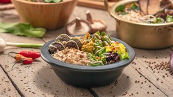 Plato: Hot Pot con arroz