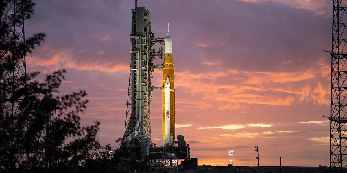 El programa Artemis estableció nuevas bases para el regreso sostenido de seres humanos a la Luna tras más de 50 años desde las misiones Apolo (Wikimedia Commons)