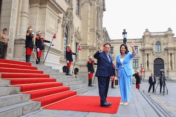 Keiko Fujimori llega a Palacio de Gobierno para reunirse con José María Balcázar. (Foto: Presidencia Perú)