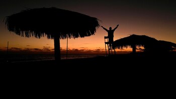 Con rutas marítimas oficiales y