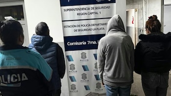 Detuvieron a tres sospechosos por vender drogas en viviendas usurpadas en La Plata
