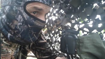 Camuflado, Ricardo espera el momento