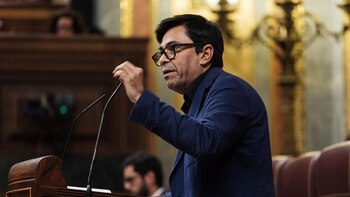 Diputados españoles del Vox utilizaron