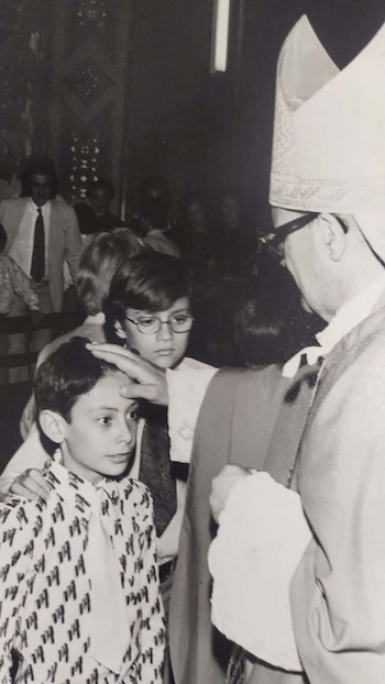 Con 12 años y anteojos