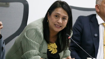 La ministra de Cultura Paola Holguín tiene en duda otro título universitario: la Escuela Superior de Guerra confirmó que no cumplió los créditos en la maestría en Seguridad y Defensa