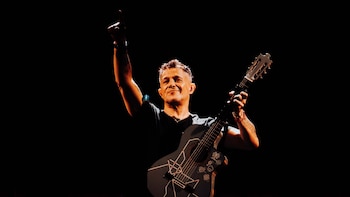 Alejandro Sanz hizo brindó su