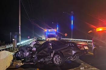 Otro accidente de tránsito en el bypass de San Miguel dejó tres personas heridas, que fueron estabilizadas y trasladadas con apoyo del SEM. (Foto cortesía Cruz Verde Salvadoreña)