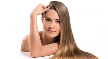 El tratamiento con keratina busca fortalecer el cabello, mientras que el alisado japonés cambia su estructura