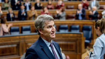 Feijóo exige a Sánchez salir