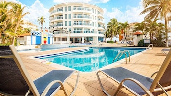 Salario mínimo y reducción de