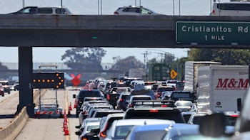 Un accidente que dejó como saldo una persona fallecida obligó a cerrar los carriles de la I-35 en Austin, provocando retrasos de hasta una hora