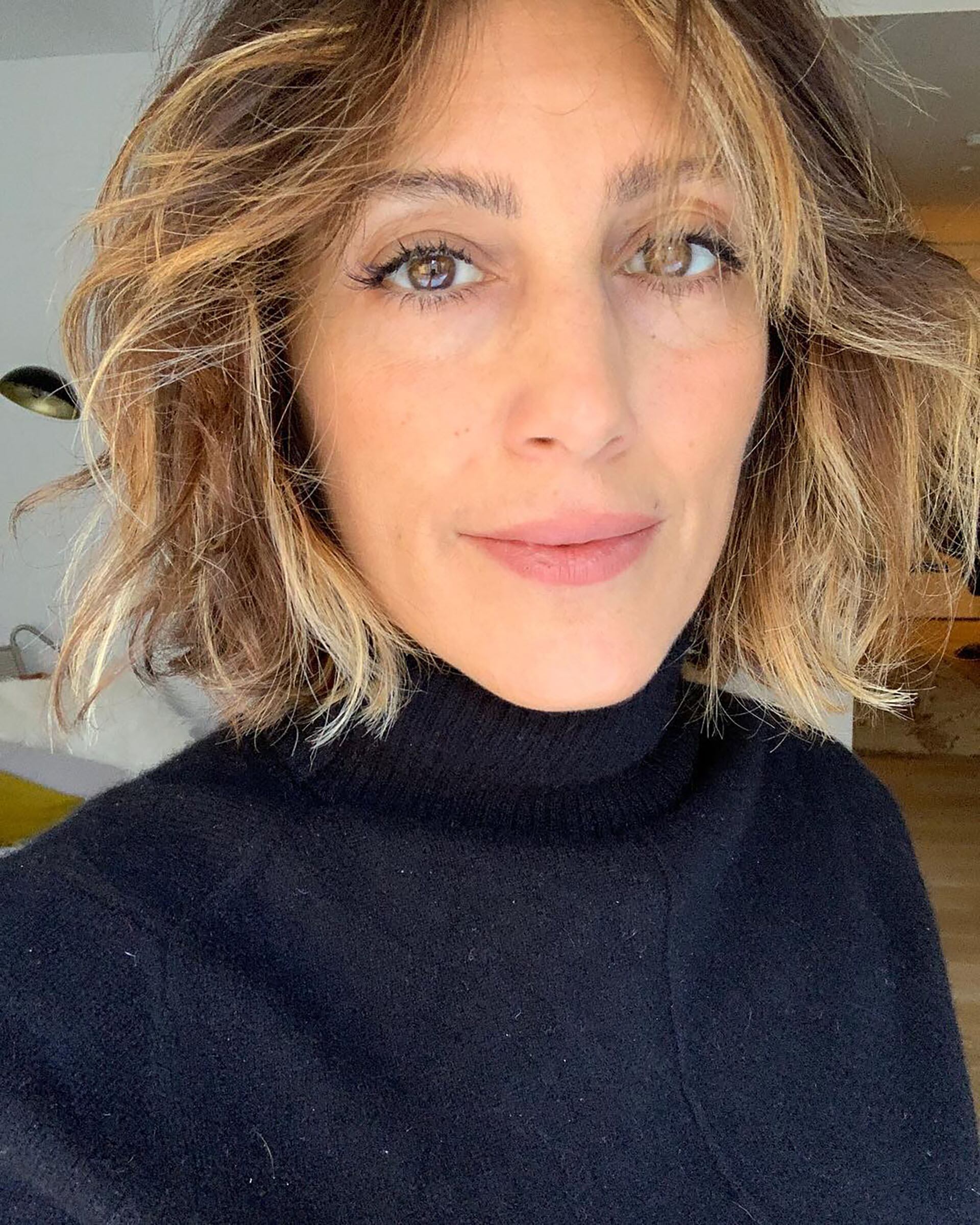 La experiencia de Jennifer Esposito subraya la necesidad de una industria cinematográfica más inclusiva, solidaria y equitativa que respalde a los talentos independientes y fomente nuevas narrativas