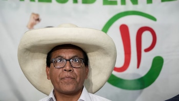 Roberto Sánchez propone elevar el sueldo mínimo a S/1.500 si gana la segunda vuelta presidencial