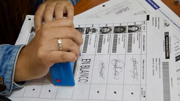 El Parlamento de Ecuador aprueba