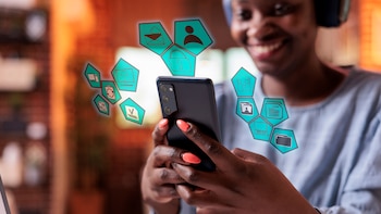 Algoritmos refuerzan diferencias de género en el trato, según un estudio