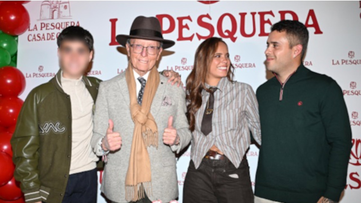 José Ortega Cano sopla las velas de su cumpleaños junto a sus tres hijos - Infobae