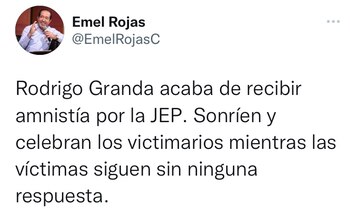 Tuit de Emel Rojas.