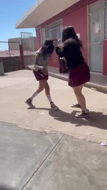 Las menores tienen un contexto