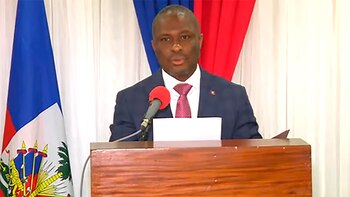 El ministro de Exteriores haitiano,