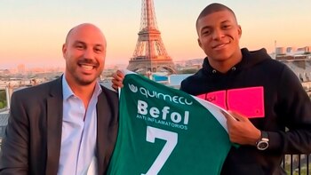 Kylian Mbappé posó con la