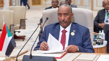 El jefe del Ejército se