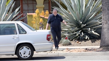 Photo © 2018 Mega/The Grosby Group
Thomas Markle vivió durante años retirado en una pequeña casa amarilla del fraccionamiento San Antonio del Mar, en Rosarito, Baja California.
