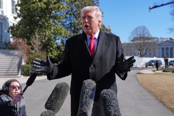 El presidente Donald Trump habla