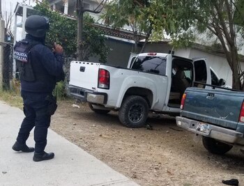 Una de las camionetas decomisadas
