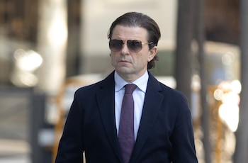El exjuez Luis Sáenz de Tejada a su llegada a la Audiencia Nacional para declarar como investigado por el 'caso Leire Díez’. (Eduardo Parra / Europa Press)