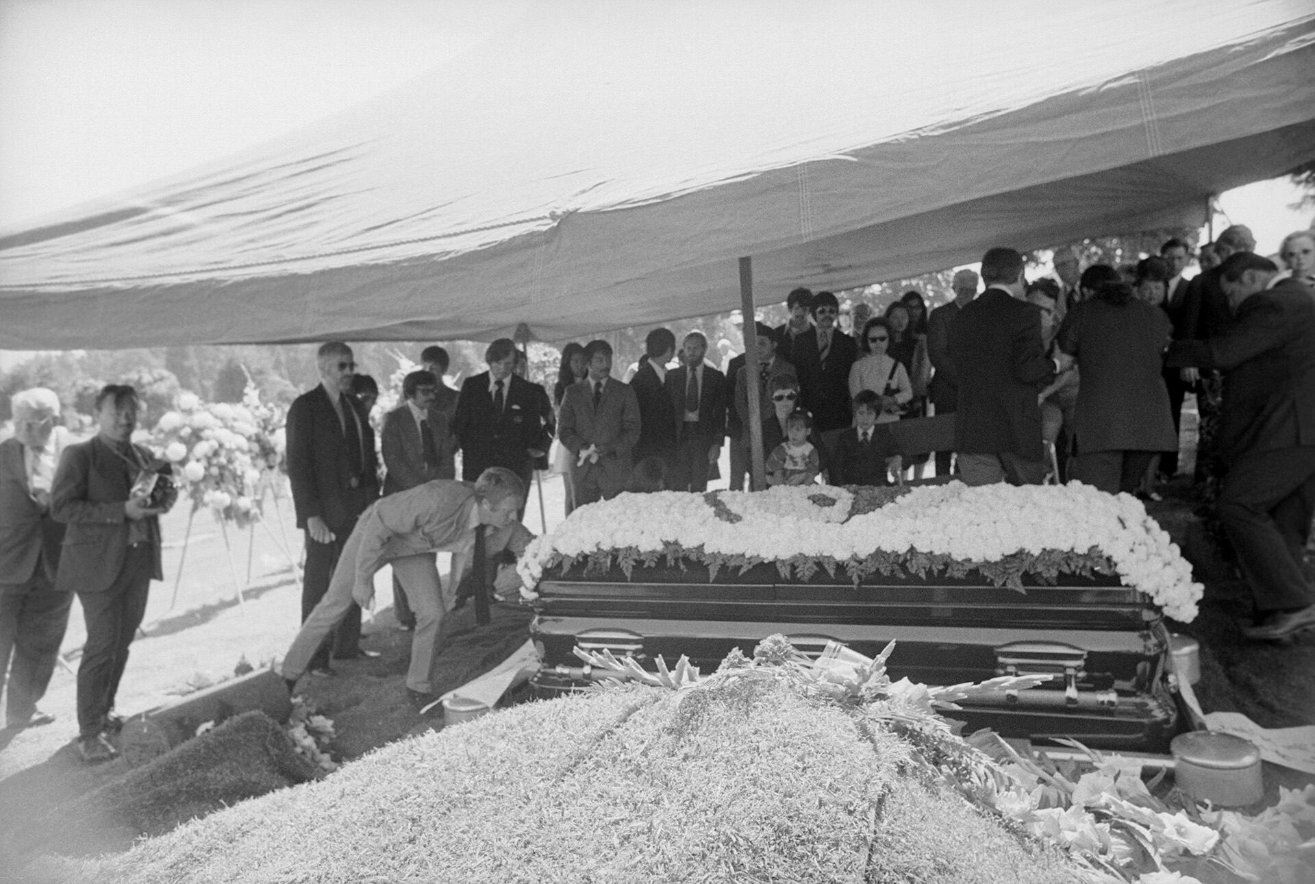 Funeral de Bruce Lee