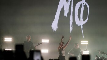 Miley Cyrus hace pop introspectivo