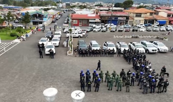Fuerza Pública, Policía Turística, Policía de Fronteras y Policía Municipal de Cartago participaron conjuntamente en las incursiones. Crédito: MSP