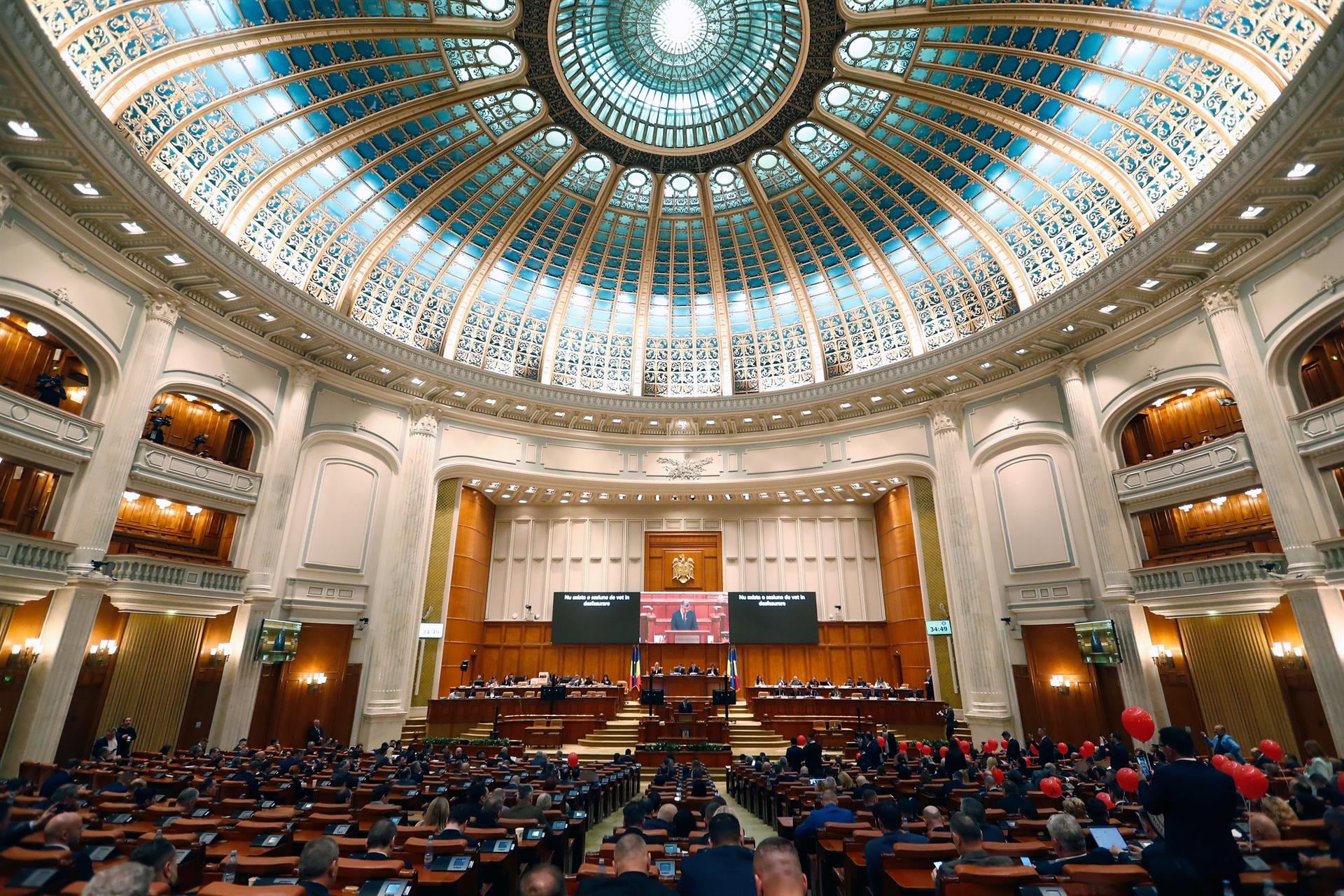 El Tribunal Constitucional ordenó la disolución inmediata del KPP al concluir que sus postulados vulneraban los principios democráticos del país.