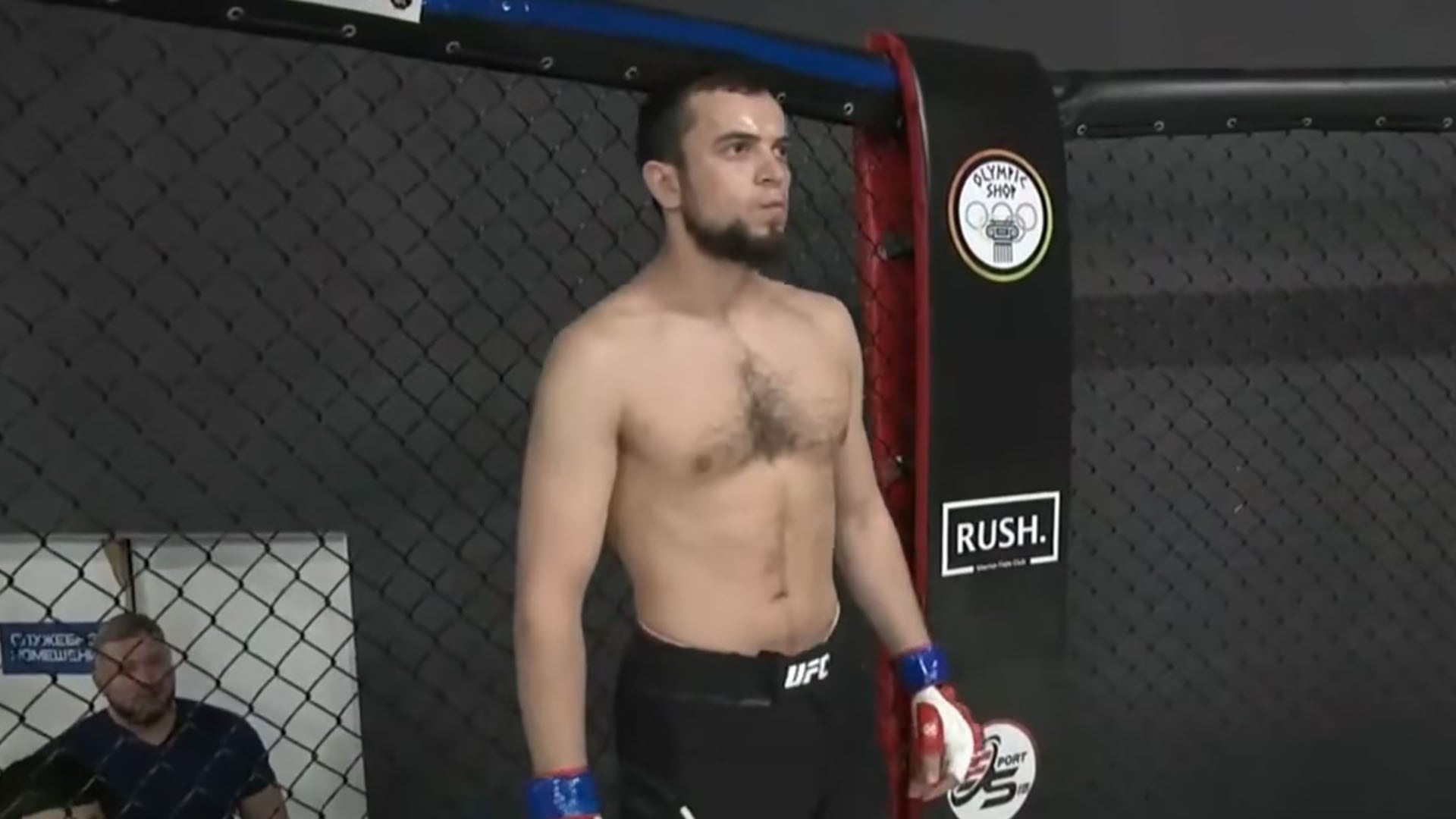 El luchador de artes marciales mixtas Farhod Rahimzoda falleció en prisión (@sfl54)